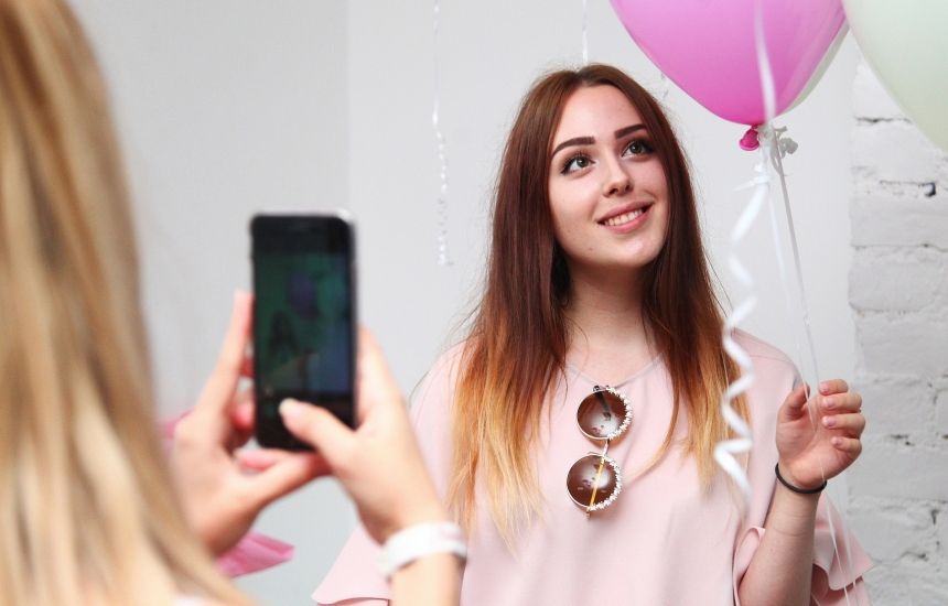 21 декабря с 18:00 до 21:30 в Центре сексуального образования Secrets пройдёт клиентский день «Перезагрузи отношения в Новом году», посвященный решению насущных проблем пред- и постновогодних периодов в плане отношений.&nbsp;Программа клиентского дня: