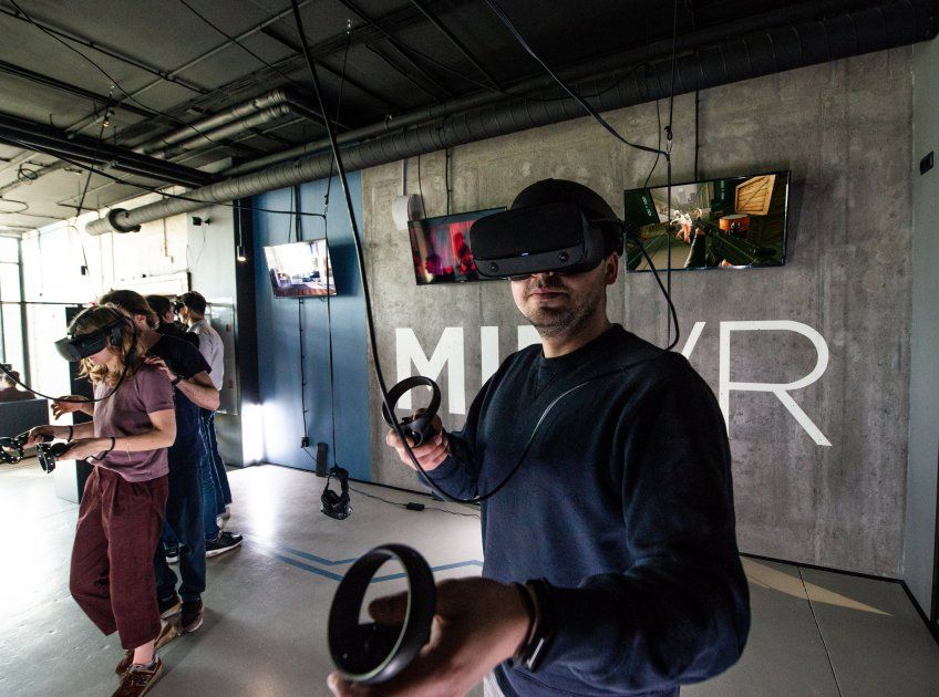 u041du043eu0432u044bu0439 u043au043bu0443u0431 u0432u0438u0440u0442u0443u0430u043bu044cu043du043eu0439 u0440u0435u0430u043bu044cu043du043eu0441u0442u0438 MIR VR u043eu0442u043au0440u044bu043bu0441u044f u043du0430 u00abu0411u0443u0445u0430u0440u0435u0441u0442u0441u043au043eu0439u00bb