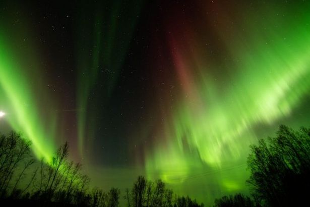 u0421u0435u0432u0435u0440u043du043eu0435 u0441u0438u044fu043du0438u0435 u043eu0437u0430u0440u0438u0442 u043du0435u0431u043e u043du0430u0434 u041fu0435u0442u0435u0440u0431u0443u0440u0433u043eu043c