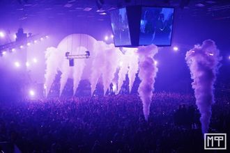 Т-Fest, ХЛЕБ, Feduk, 25/17, Пошлая Молли, Хаски, Монеточка — это лишь малая доля тех известных артистов, которые предстанут 25-26 августа перед гостями фестиваля «Маятник Фуко 2». В течение двух дней более 30 известных рэп-исполнителей будут взрывать толпы сразу на двух сценах, построенных специально под этой мероприятие в Музее стрит-арта на Шоссе Революции.