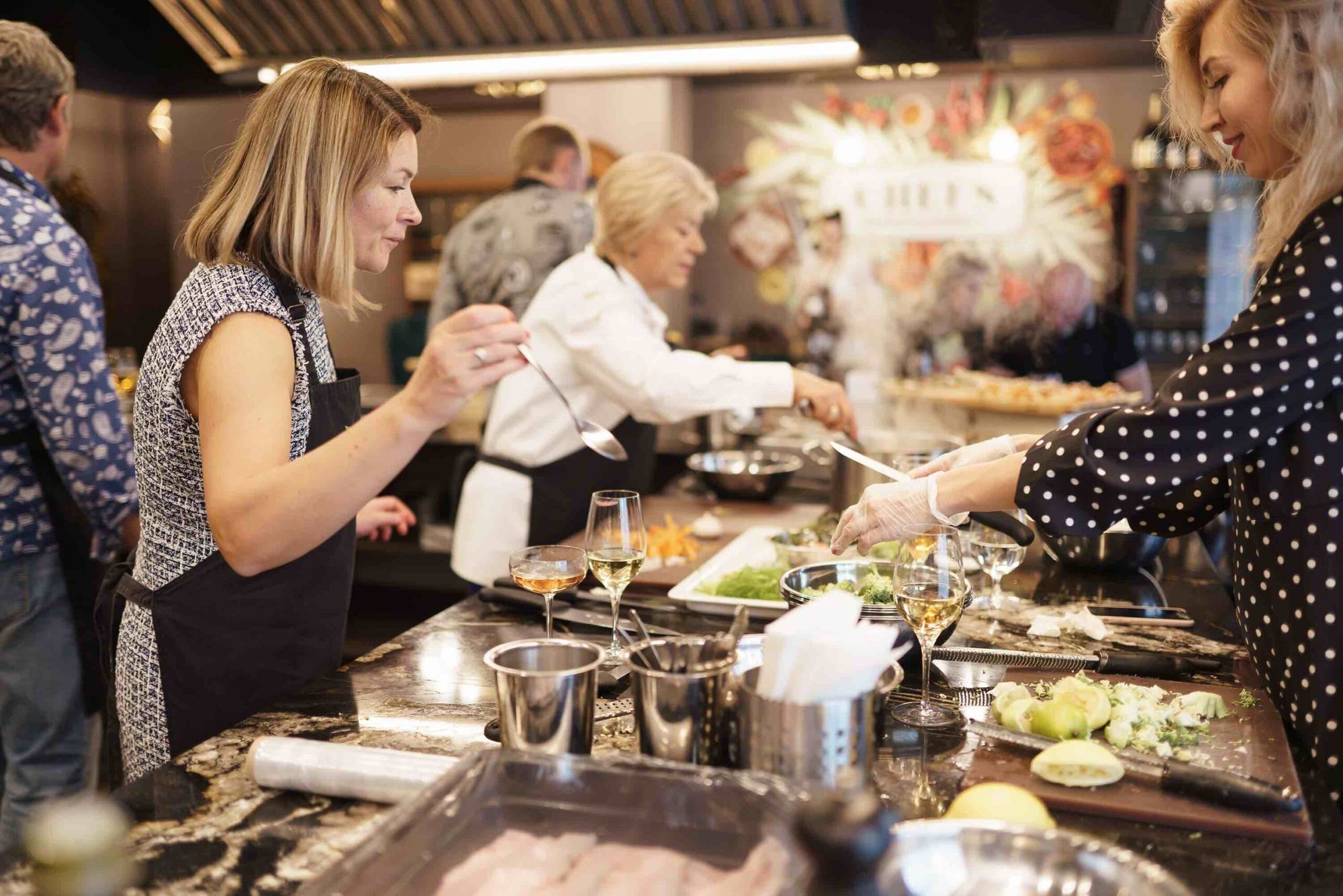 Кулинарная студия CHEFS Eatertainment в Санкт-Петербурге