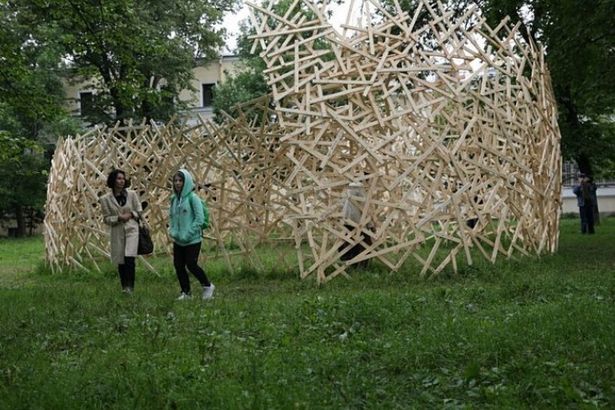 u0412 u0441u0430u0434u0443 u0410u043au0430u0434u0435u043cu0438u0438 u0445u0443u0434u043eu0436u0435u0441u0442u0432 u0443u0441u0442u0430u043du043eu0432u0438u043bu0438 u043eu0431u043bu0430u043au043e u0436u0435u043bu0430u043du0438u0439