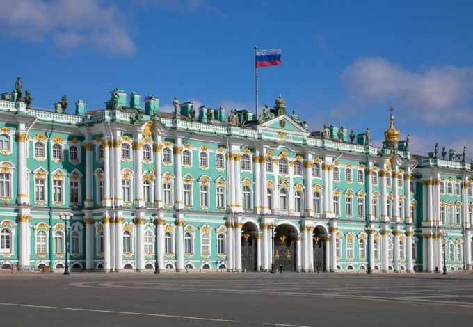 Главные музеи Северной столицы будут доступны для бесплатного посещения. Такую акцию в октябре устроит Сбербанк по случаю своего 175-летия. В акции участвуют 18 музеев России, среди которых Эрмитаж и Русский музей. Акция стартует 1 октября.