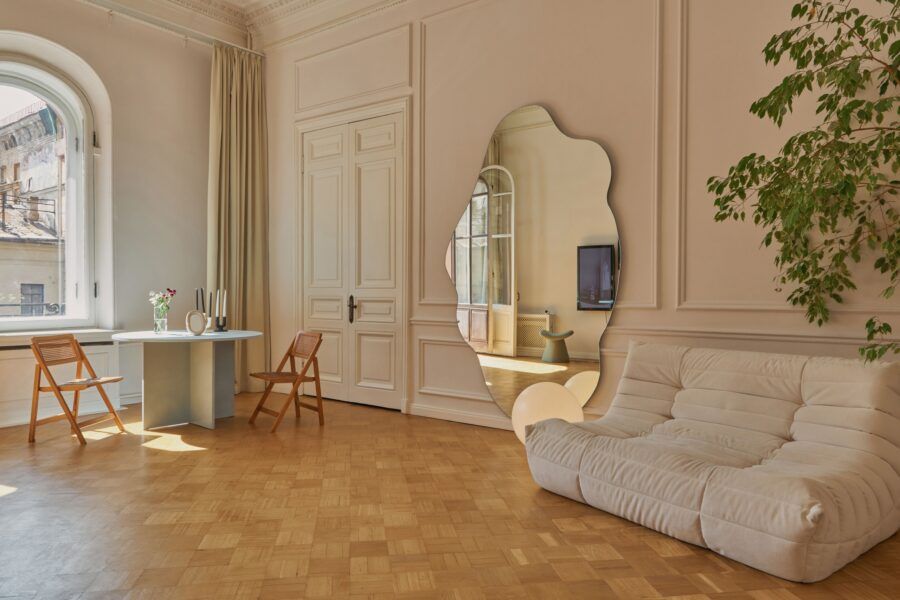 Чем заняться с подружками, чтобы после встречи было что вспомнить? Питер Online придумал для вас 15 нескучных мест, куда отправиться с девчонками на выходных в Петербурге. От созерцательных мастер-классов по флористике до пикантных тренингов по соблазнению — обещаем много клевых фото, веселья и пользы!