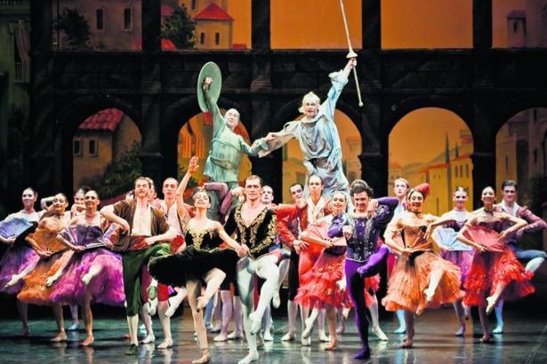 u0411u0438u043bu0435u0442 u0432 u0442u0435u0430u0442u0440 u0438u043cu0435u043du0438 u041bu0435u043du0441u043eu0432u0435u0442u0430 u043cu043eu0436u043du043e u043au0443u043fu0438u0442u044c u0441 50% u0441u043au0438u0434u043au043eu0439