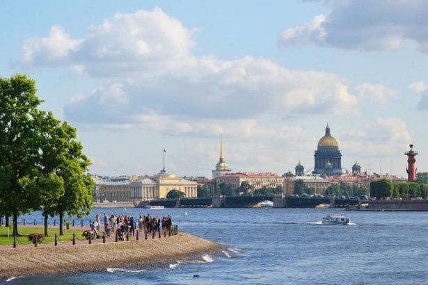 u0412 u041fu0435u0442u0435u0440u0431u0443u0440u0433u0435 u043fu0440u043eu0433u043du043eu0437u0438u0440u0443u044eu0442 u0445u043eu0440u043eu0448u0443u044e u043fu043eu0433u043eu0434u0443 u0431u0435u0437 u043eu0441u0430u0434u043au043eu0432