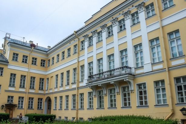 u041cu0443u0437u0435u0439 u0410.u0421.u041fu0443u0448u043au0438u043du0430 u043fu043eu0434u0433u043eu0442u043eu0432u0438u043b u043fu0440u043eu0433u0440u0430u043cu043cu0443 u043au043e u0414u043du044e u0440u043eu0436u0434u0435u043du0438u044f u043fu043eu044du0442u0430