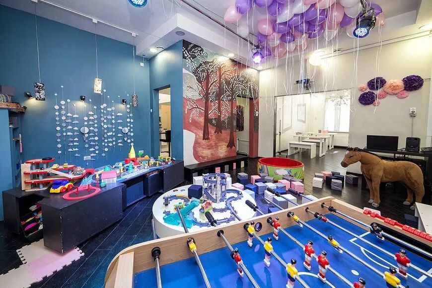 «НЕвзрослые»