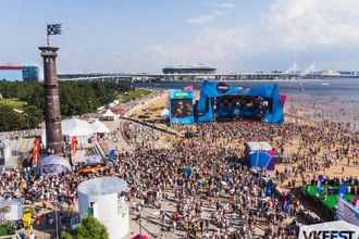 Четыре сцены для музыкальных выступлений