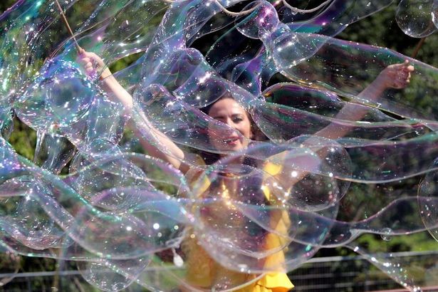 u0424u0435u0441u0442u0438u0432u0430u043bu044c u043cu044bu043bu044cu043du044bu0445 u043fu0443u0437u044bu0440u0435u0438u0306 u0432 u043fu0430u0440u043au0435 u0411u0430u0431u0443u0448u043au0438u043du0430