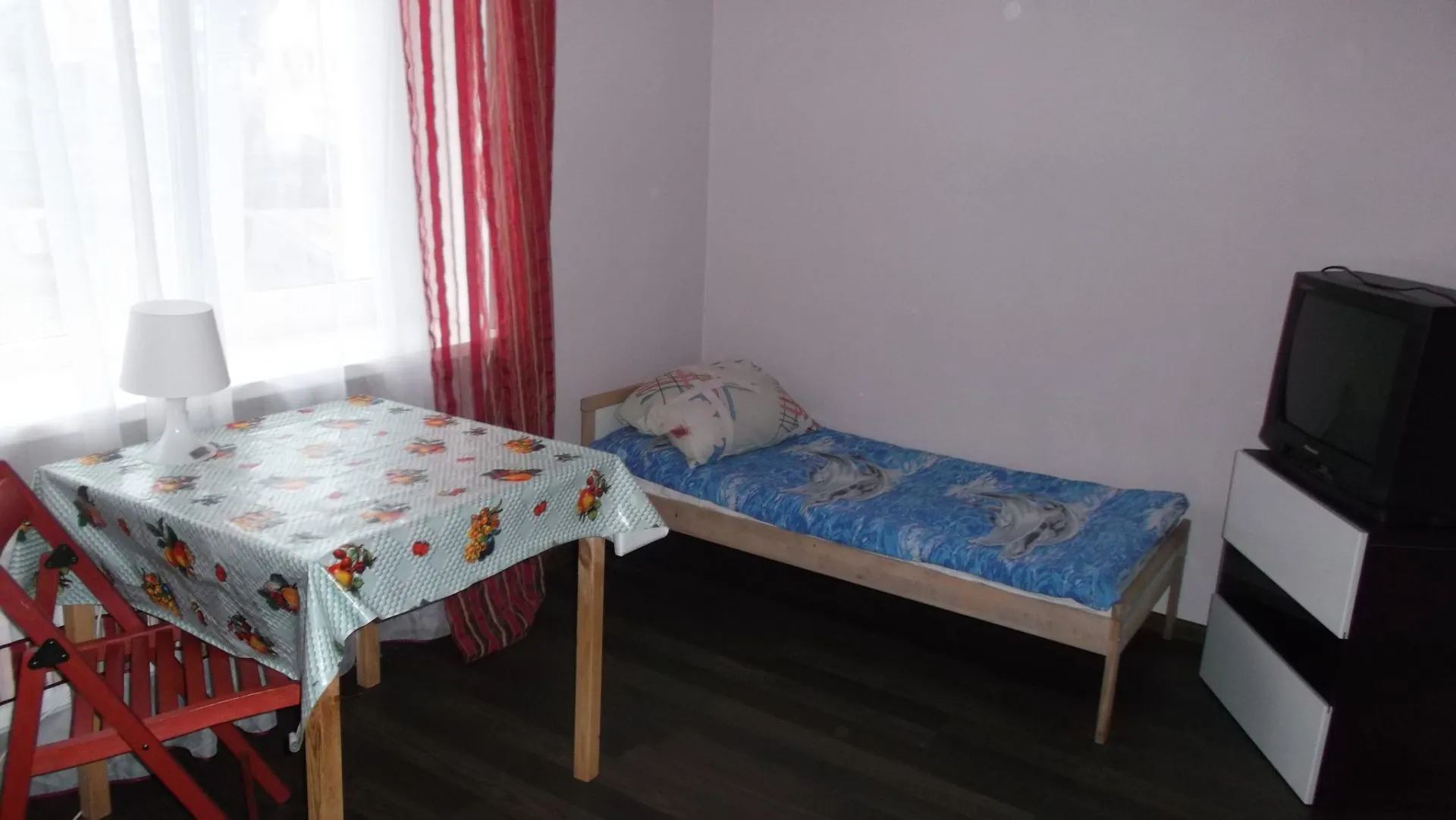 Трёхместная комната пансионата «Дом Родителя» в Токсово