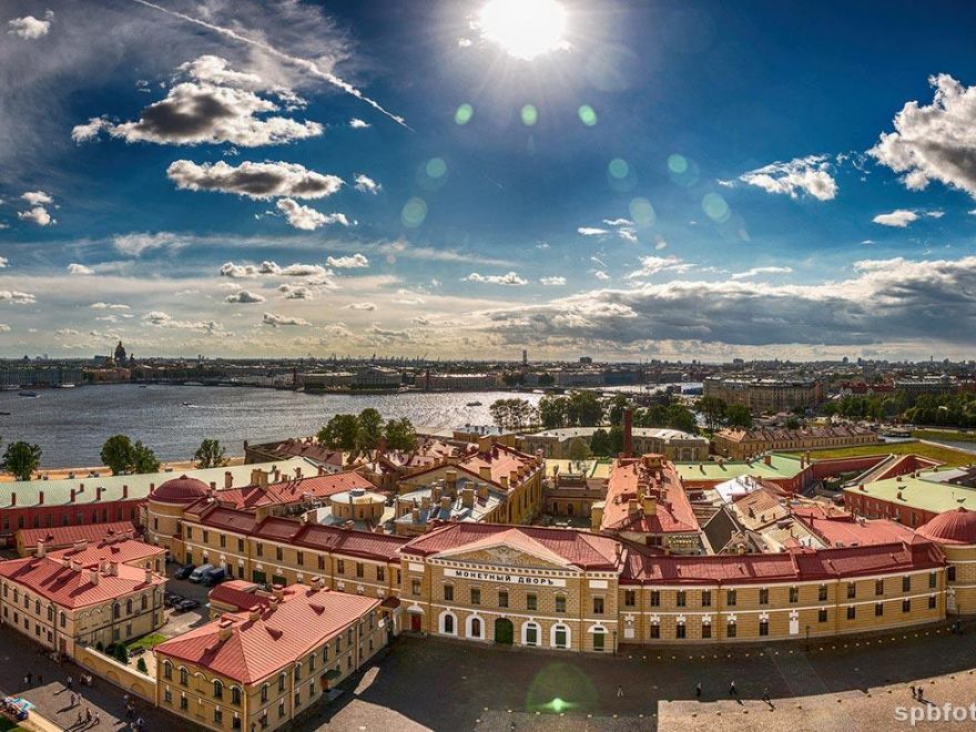 Вид с колокольни Петропавловского собора