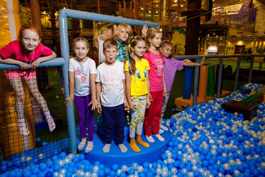 Скалодром в парке активного отдыха Высотный город