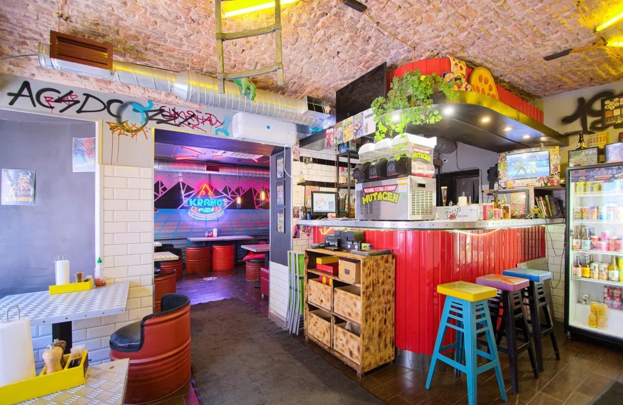 Музыкальный коллектив Pizza, играющий мелодичный, проникновенный «urban soul приедут в Северную столицу, 24 февраля, и споют свои душевные песни.