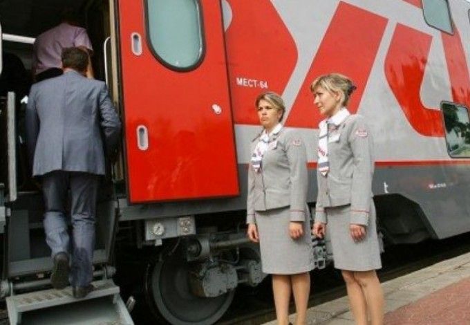 u0414u0432u0443u0445u044du0442u0430u0436u043du044bu0439 u043fu043eu0435u0437u0434 u0431u0443u0434u0435u0442 u0445u043eu0434u0438u0442u044c u0432 u0421u043eu0447u0438