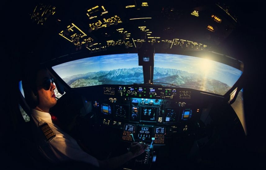 Профессиональный авиатренажер с реалистичной кабиной Boeing 737 в Dream Aero