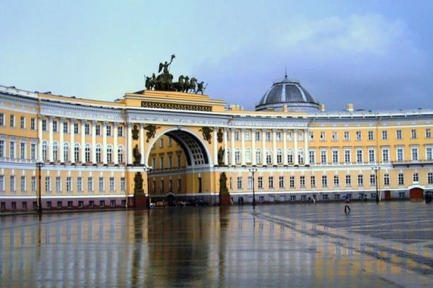 С 1 по 3 декабря в Петербурге пройдет V международный культурный форум, главным торжественным мероприятием которого станет передача эстафеты от года российского кино году экологии. В программа культурного форума уже более 180 других мероприятий, которые пройдут на 92 площадках.
