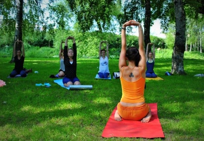 u0412 u0422u0430u0432u0440u0438u0447u0435u0441u043au043eu043c u0441u0430u0434u0443 u043fu0440u043eu0432u0435u0434u0443u0442 u0431u0435u0441u043fu043bu0430u0442u043du044bu0435 u0437u0430u043du044fu0442u0438u044f u0439u043eu0433u043eu0439