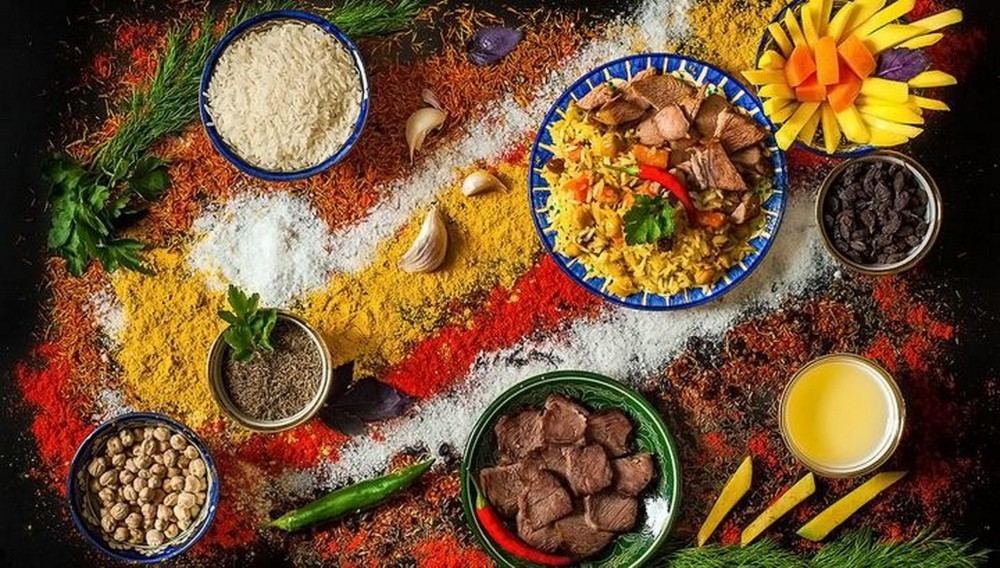 Ингредиенты для плова: рис, баранина, зира и барбарис