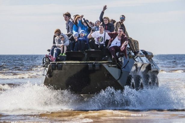 u0412u043eu0435u043du043du043e-u043cu043eu0440u0441u043au043eu0439 u0444u0435u0441u0442u0438u0432u0430u043bu044c u00abu041cu043eu0440u0441u043au0438u0435 u0434u044cu044fu0432u043eu043bu044bu00bb