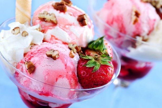 u0424u0435u0441u0442u0438u0432u0430u043bu044c u043bu0435u0442u043du0438u0445 u0434u0435u0441u0435u0440u0442u043eu0432 u0432u043eu0437u0432u0440u0430u0449u0430u0435u0442u0441u044f u0432 u041fu0435u0442u0435u0440u0431u0443u0440u0433