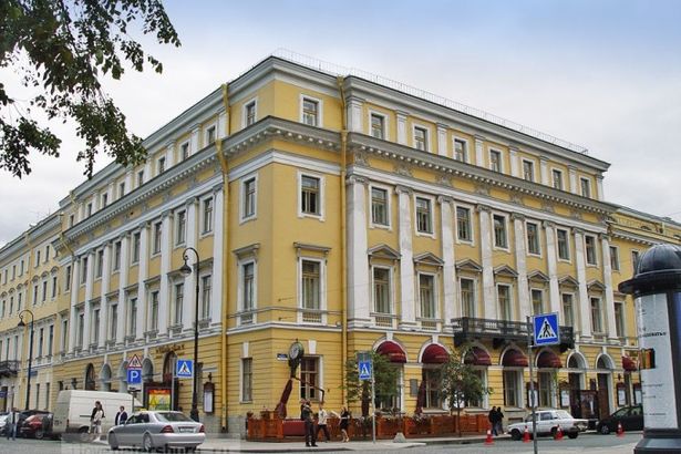 u0418u0441u043fu0430u043du0441u043au0430u044f u043cu0443u0437u044bu043au0430 u043fu0440u043eu0437u0432u0443u0447u0438u0442 u043du0430 u043fu043bu043eu0449u0430u0434u0438 u0418u0441u043au0443u0441u0441u0442u0432