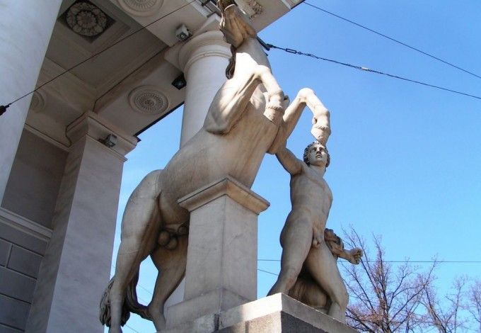 u041cu0430u043du0435u0436 u043fu043eu0441u043bu0435 u0440u0435u043cu043eu043du0442u0430 u043eu0442u043au0440u043eu0435u0442u0441u044f u0432u044bu0441u0442u0430u0432u043au043eu0439