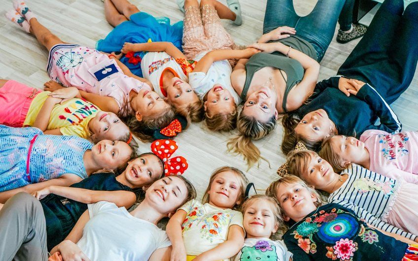 120 u0438u043du0442u0435u0440u0435u0441u043du044bu0445 u043cu0435u0441u0442 u0432 u041fu0435u0442u0435u0440u0431u0443u0440u0433u0435 u043au0443u0434u0430 u0441u0445u043eu0434u0438u0442u044c u0441 u0440u0435u0431u0435u043du043au043eu043c