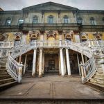 Среди шумного мегаполиса и его пригородов скрываются настоящие жемчужины истории – старинные дворянские усадьбы. Эти исторические поместья хранят уникальное наследие, вдохновляли великих творцов и сегодня открывают двери для посетителей.