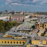 10 необычных экскурсий по Петербургу, после которых вы перестанете ходить только в Эрмитаж: крыши с панорамами, дворы-колодцы, коммуналки Довлатова, мистика Ротонды и развод мостов с воды.