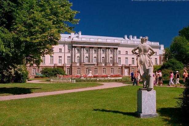 u0412u044bu0441u0442u0430u0432u043au0430 u00abu041eu0441u043eu0431u043du044fu043a u041au043eu0447u0443u0431u0435u0435u0432. u201cu0414u0432u043eu0440u044fu043du0441u043au043eu0435 u0433u043du0435u0437u0434u043eu201d u0432 u0426u0430u0440u0441u043au043eu043c u0421u0435u043bu0435u00bb