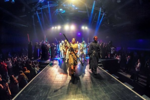 В эту субботу, 4 ноября, на Московской площади развернется большой гастрономический фестиваль, где гости познакомятся с кулинарными традициями народов России. Тут будут представлены различные блюда, товары со всех уголков нашей необъятной родины. Пройдут, мастер-классы по приготовлению редких вкусностей и дегустация.&nbsp;