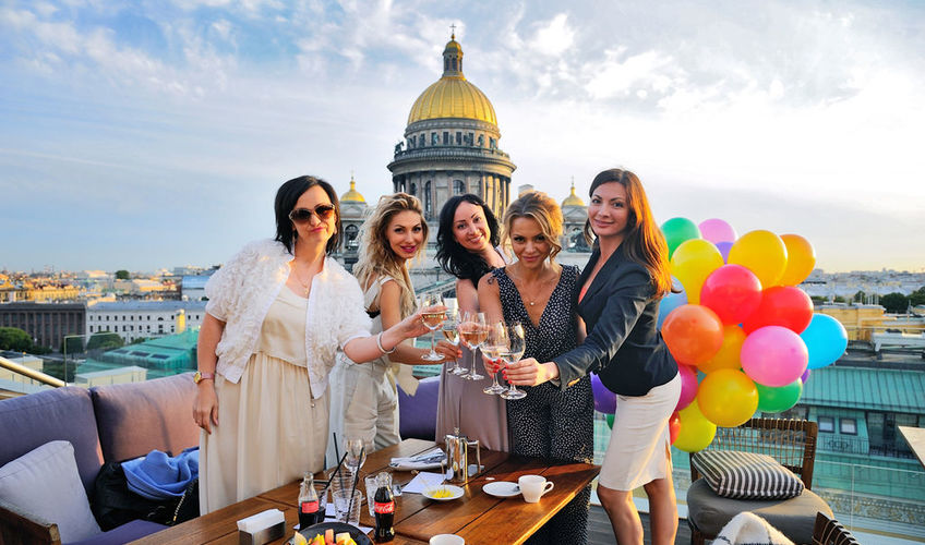 Где и как отметить День Рождения в Санкт-Петербурге