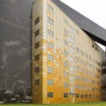 Грандиозное фондохранилище Эрмитажа, уголок, где всегда лето, буддийский храм, музей стекла и оригинальный павильон-кухня – открываем для себя новые интересные места вокруг станции метро «Старая Деревня».