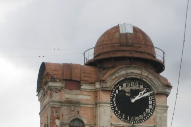 Часы с 24-часовым циферблатом в Петербурге