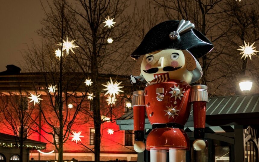 Школьные каникулы с 29 декабря по 11 января — 14 дней, которые дети запомнят надолго. Собрали 20 проверенных мест: от нового MazaPark на севере до ледовых дорожек в сосновом лесу Охта Парка. Катки, VR-арены, ёлки и научные шоу — с ценами от 300₽.