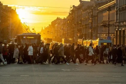 Агентство стратегических инициатив (АСИ) представило обновленный рейтинг качества жизни в регионах России за 2024 год. Согласно последним данным, Санкт-Петербург уверенно удерживает второе место, уступая лишь Москве и опережая Республику Татарстан, которая впервые вошла в тройку лидеров.