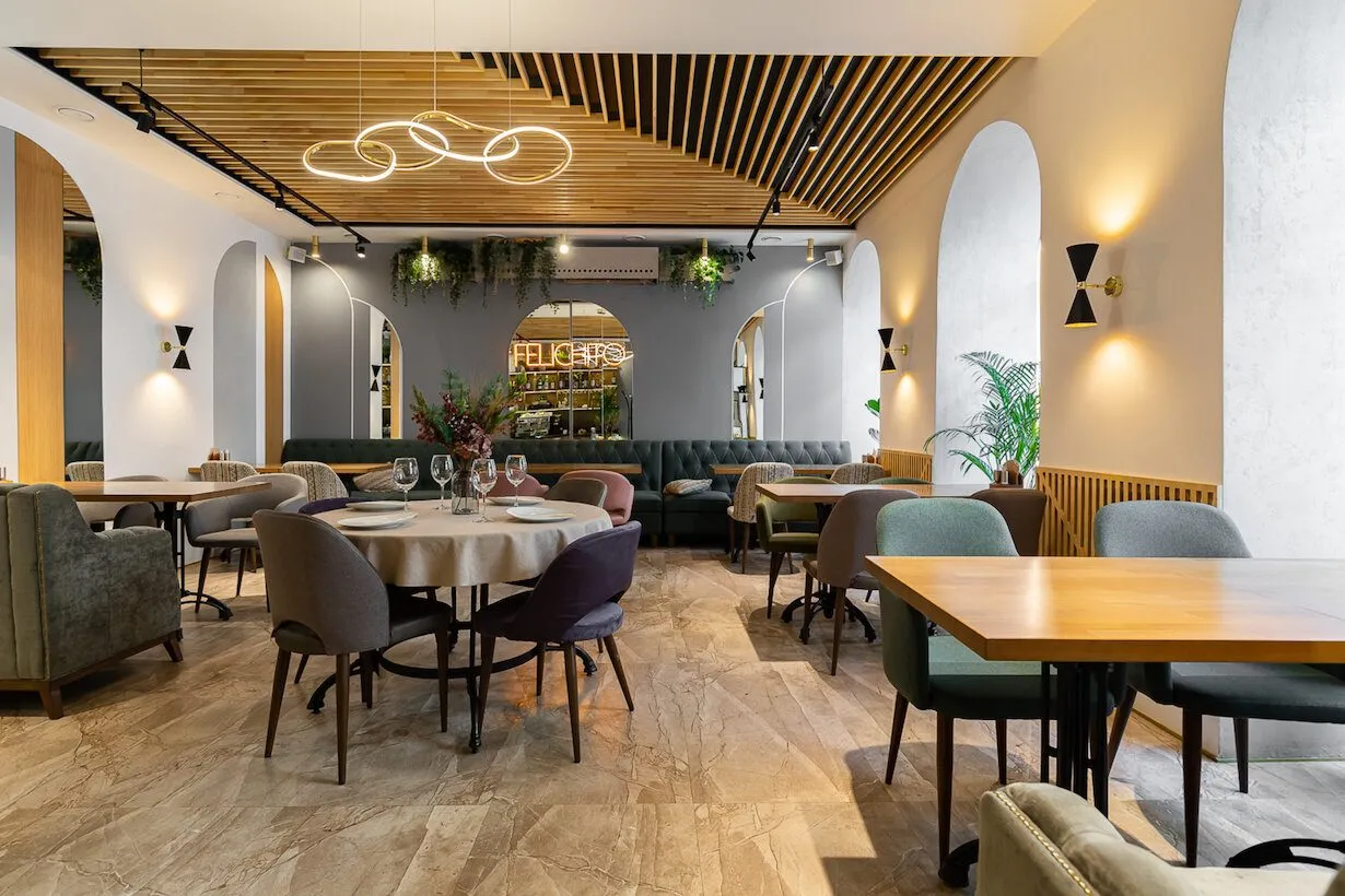 15 ресторанов французской кухни в Санкт-Петербурге: 2025 56 Кафе Julia Child Bistro в Санкт-Петербурге — демократичное французское бистро