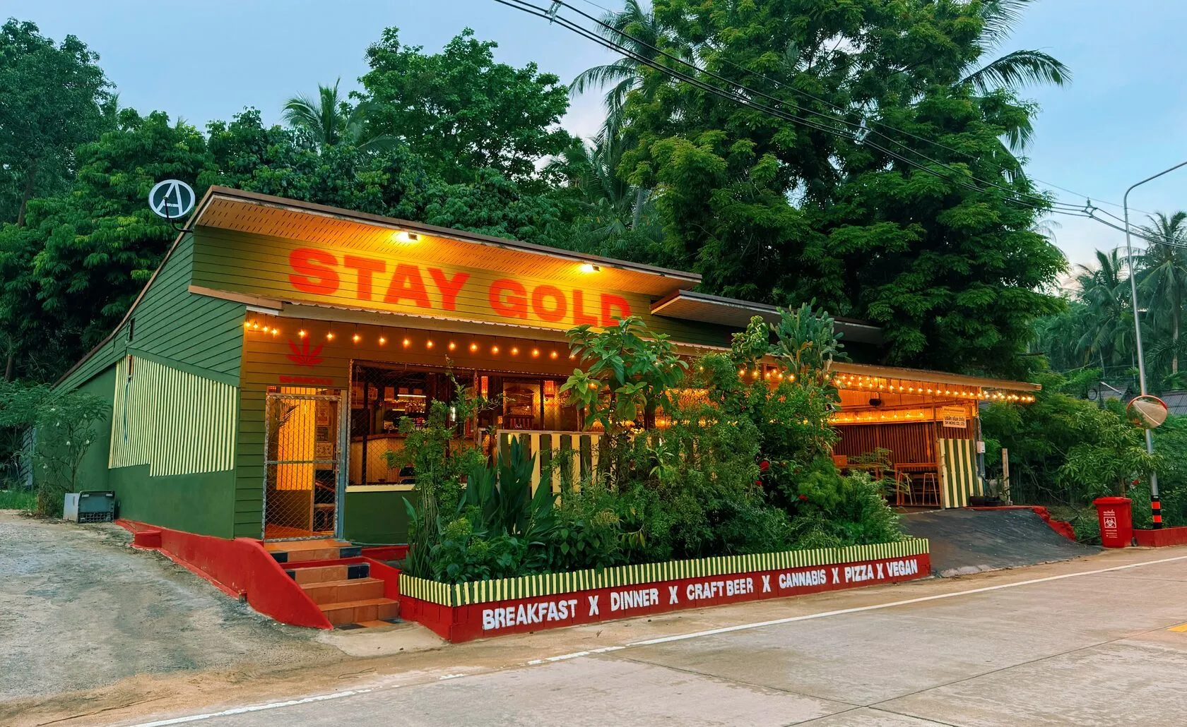 15 мест где вкуснее всего для веганов в Санкт-Петербурге 51 Веганская пиццерия Stay Gold Pizza Spot в Санкт-Петербурге — неаполитанская пицца