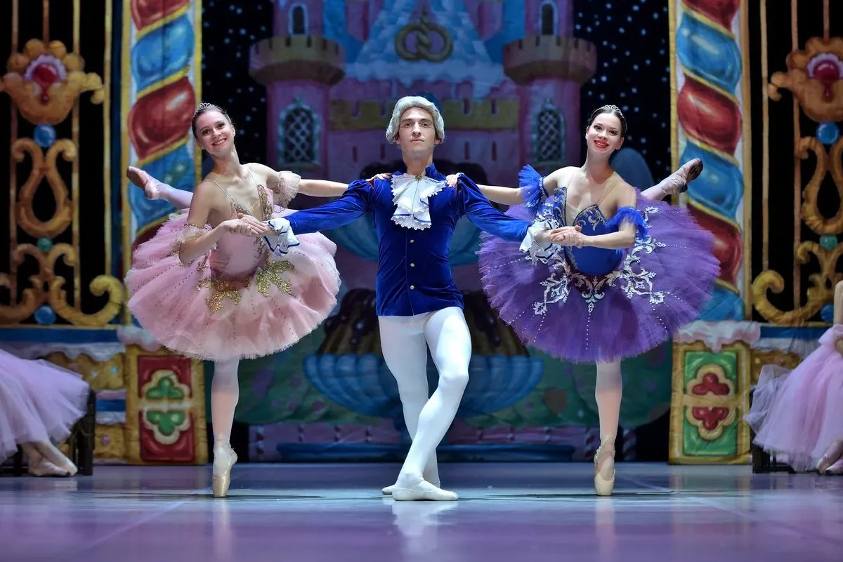 Детские ёлки в Петербурге 2026: 12 представлений от дворцовых балов до научных квестов 29 Балет Щелкунчик с мультимедиа проекциями в концертном зале У Финляндского