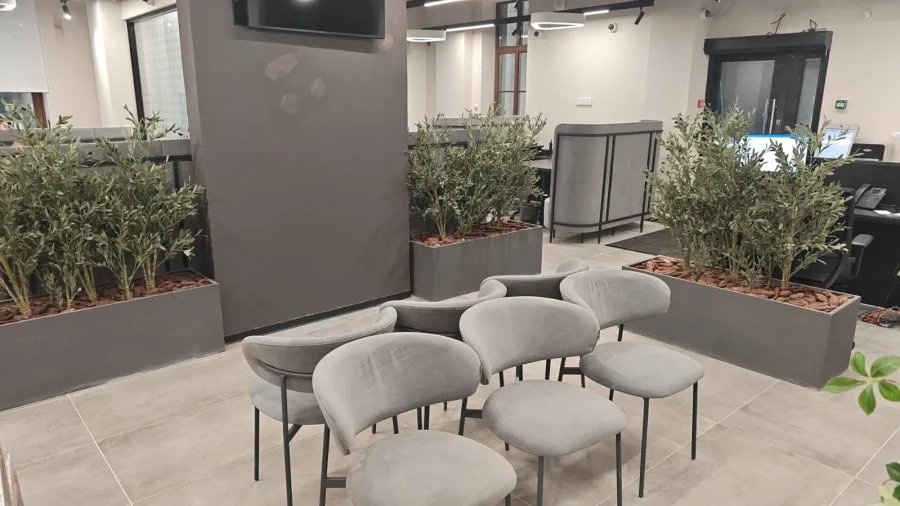 Азиатско-Тихоокеанский банк открыл свой первый офис в Петербурге 12 Азиатско-Тихоокеанский банк продолжает расширять географию своего присутствия. 9 декабря состоялось открытие первого офиса в городе Санкт-Петербурге. Это событие отмечает выход АТБ на один из ключевых финансовых рынков страны, где ранее банк не был представлен.