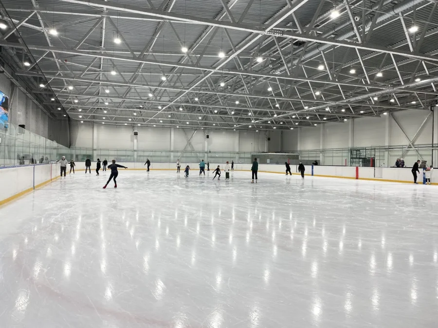 15 крытых катков Петербурга: где кататься в любую погоду 52 15 крытых катков СПб для тех, кто не хочет зависеть от погоды. Ночные сеансы до 5 утра, профессиональный лёд для фигуристов, керлинг в ТРК.