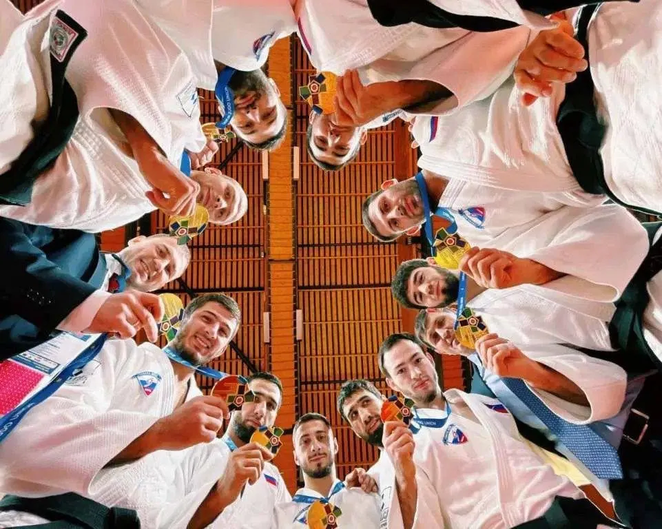 15 спортивных секций для детей в СПб: цены, отбор, скрытые расходы 60 Клуб дзюдо Явара-Нева — элитная школа Петербурга