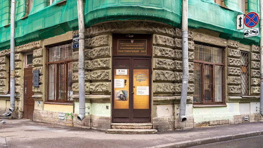 Комната Зощенко с пишущей машинкой, авторское стекло, спускаемый аппарат с орбиты и дом русского авангарда — все билеты до 300 ₽.