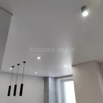 12 компаний натяжных потолков в Петербурге: цены от 185 до 950 ₽/м², гарантия и монтаж — с официальных сайтов, без агрегаторов.